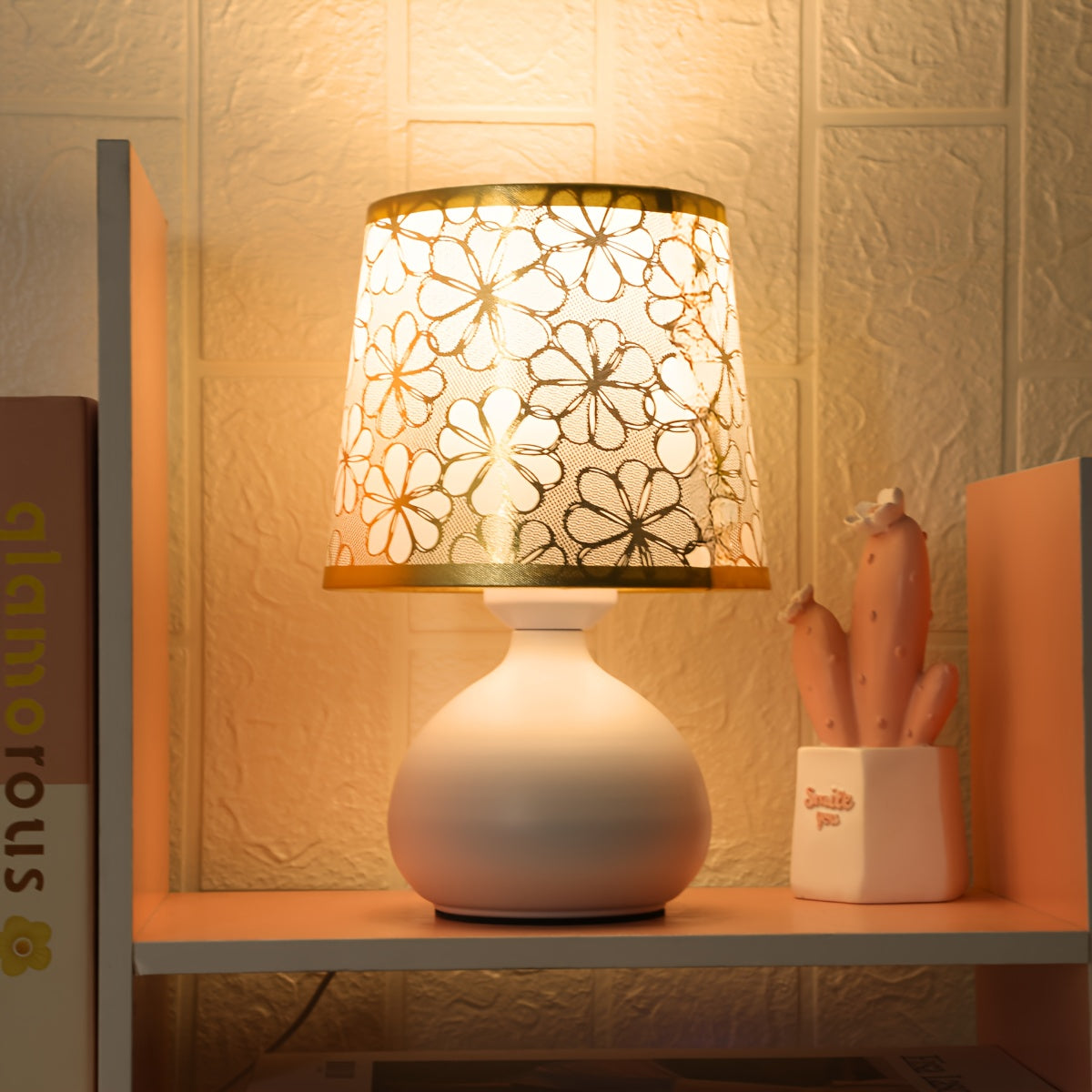 Modern Golden Floral Table Lamp – USB Powered Decorative Desk Light